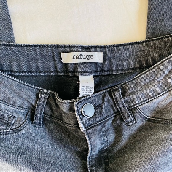 Refuge Skinny Jeans - Picture 4 of 5